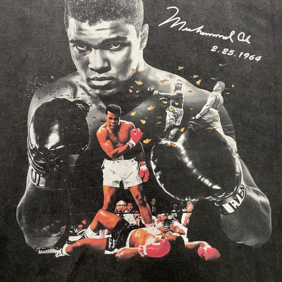 Muhammad Ali Graphic Tee - Picture 3 of 4